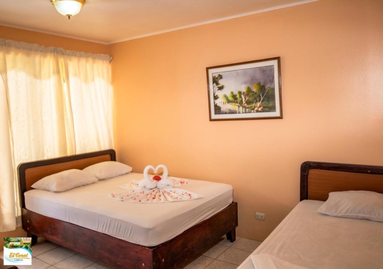 Hotel Y Cabinas El Coral Jacó Kültér fotó