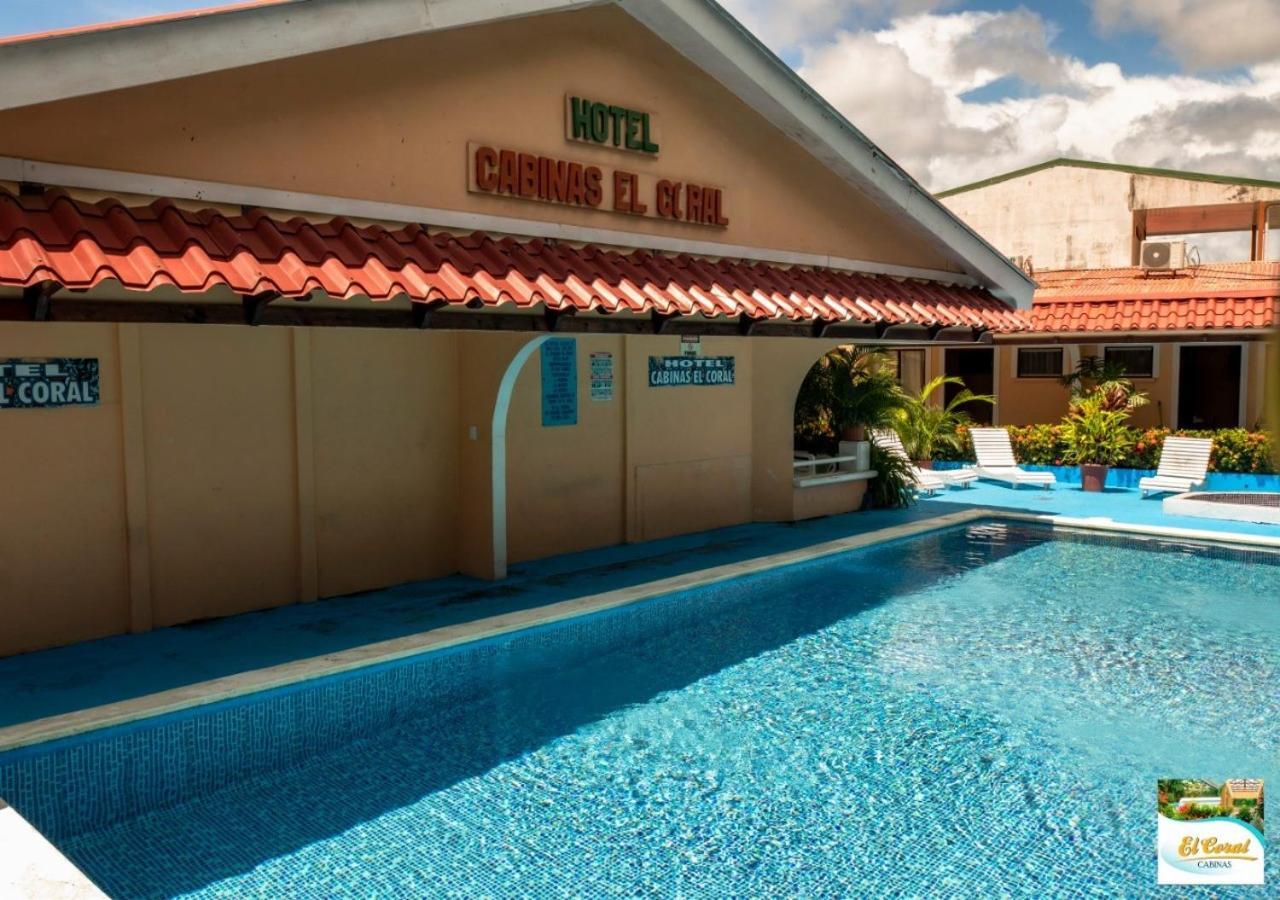 Hotel Y Cabinas El Coral Jacó Kültér fotó